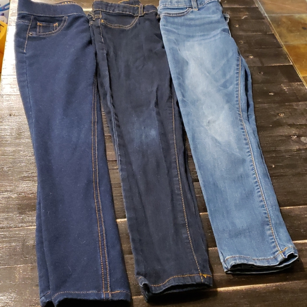 Lot of little girls jeggings size 8